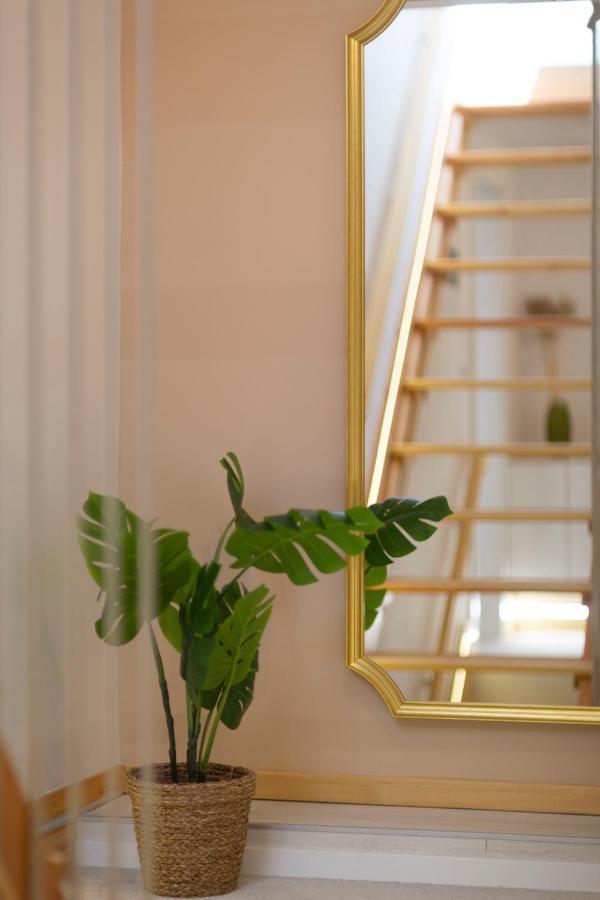 Unique Central 3 Floor Home With 4Bdrm, 3Bthrm Budapeste Exterior foto